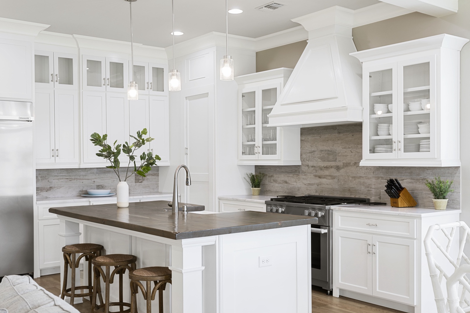 Sleek White Kitchen